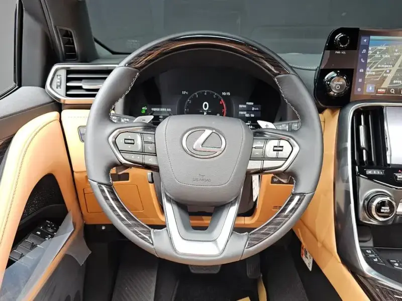 2026 Lexus LX с пробегом 5 км