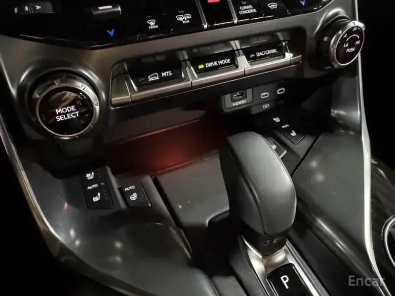 2025 Lexus LX с пробегом 5 800 км