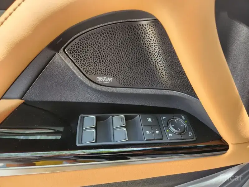 2025 Lexus LX с пробегом 13 км
