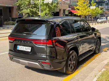2025 Lexus LX с пробегом 10 км