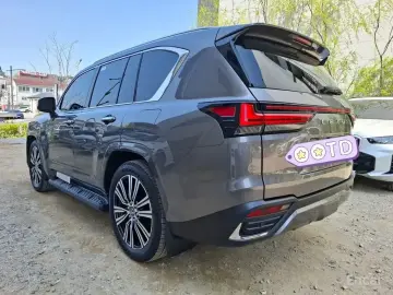 2026 Lexus LX с пробегом 5 км