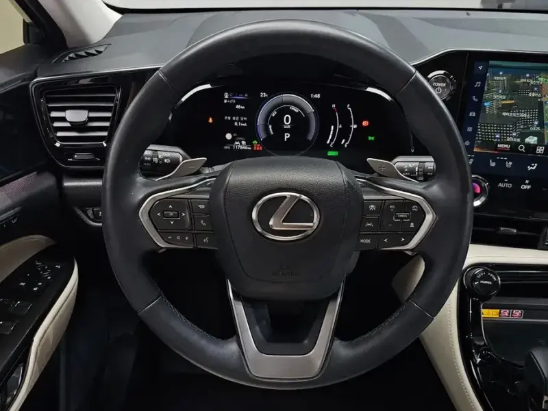 2024 Lexus NX с пробегом 117 846 км