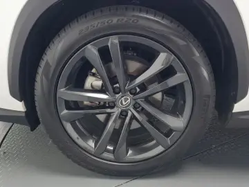 2024 Lexus NX с пробегом 117 846 км