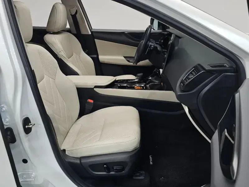 2024 Lexus NX с пробегом 117 846 км