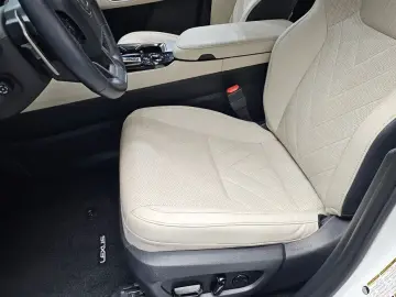 2024 Lexus NX с пробегом 117 846 км
