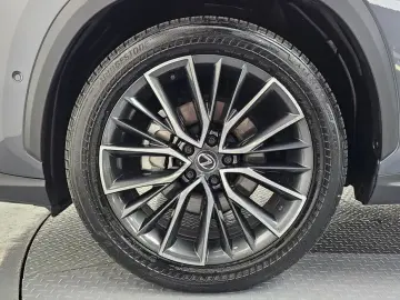 2025 Lexus NX с пробегом 37 178 км