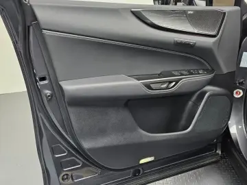 2025 Lexus NX с пробегом 37 178 км