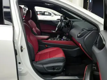 2024 Lexus NX с пробегом 17 237 км