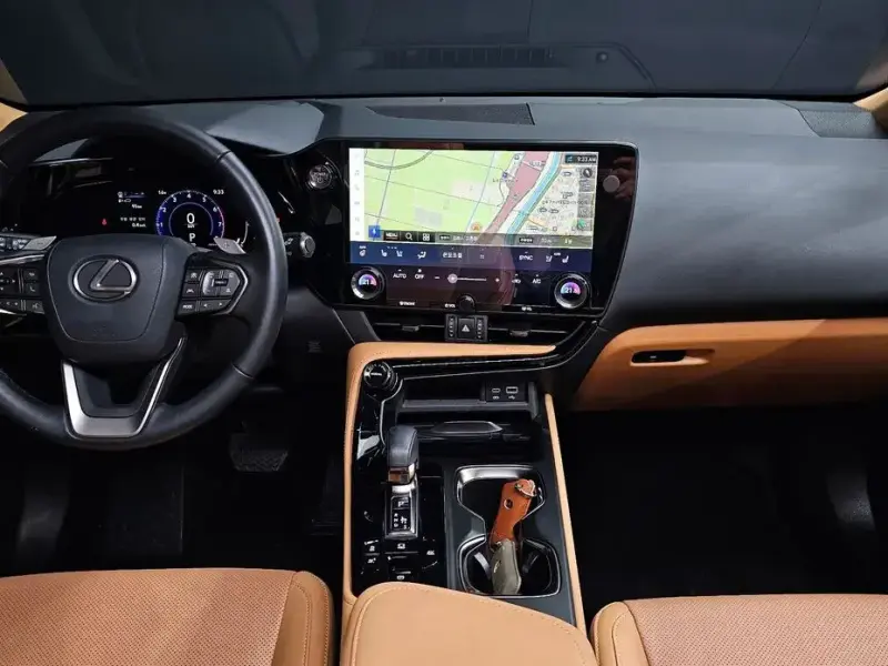 2024 Lexus NX с пробегом 11 241 км
