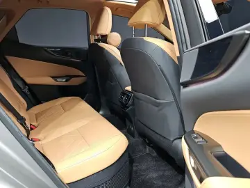 2024 Lexus NX с пробегом 11 241 км
