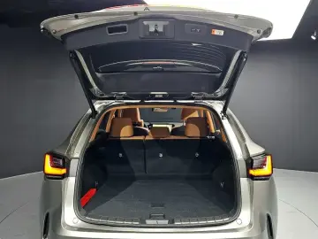 2024 Lexus NX с пробегом 11 241 км