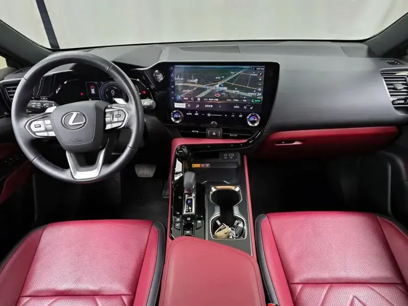 2024 Lexus NX с пробегом 21 596 км