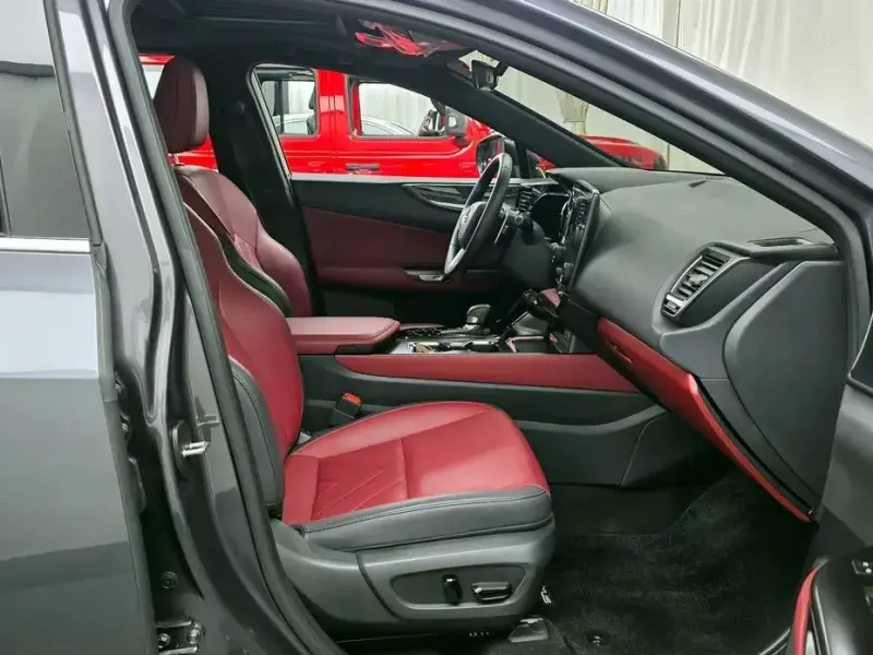 2024 Lexus NX с пробегом 21 596 км