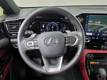 2024 Lexus NX с пробегом 21 596 км