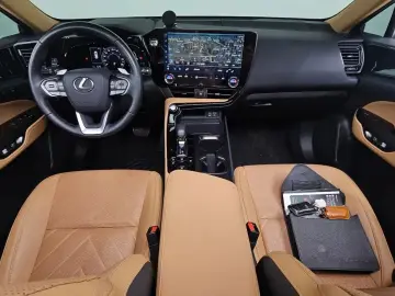 2023 Lexus NX с пробегом 28 616 км