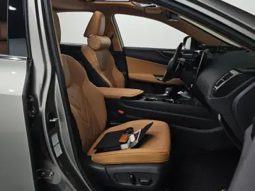 2023 Lexus NX с пробегом 28 616 км