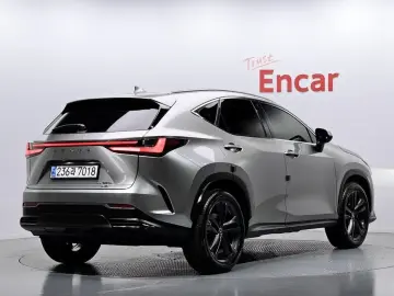 2025 Lexus NX с пробегом 18 939 км