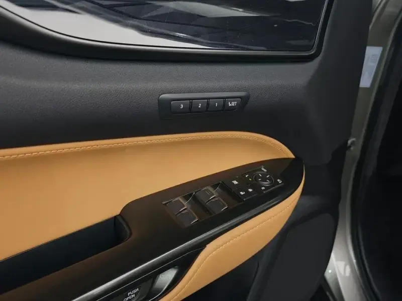2023 Lexus NX с пробегом 28 616 км