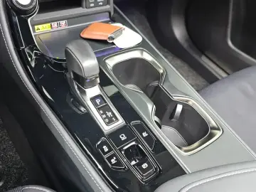 2025 Lexus NX с пробегом 18 939 км