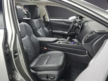 2025 Lexus NX с пробегом 18 939 км