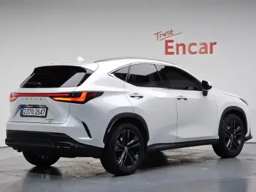 2024 Lexus NX с пробегом 16 964 км