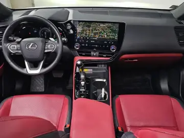 2024 Lexus NX с пробегом 16 964 км