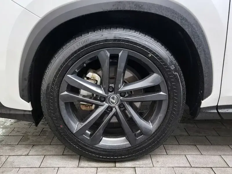 2024 Lexus NX с пробегом 38 868 км