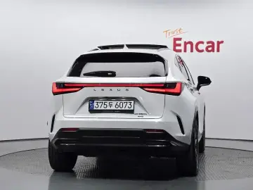 2023 Lexus NX с пробегом 109 855 км