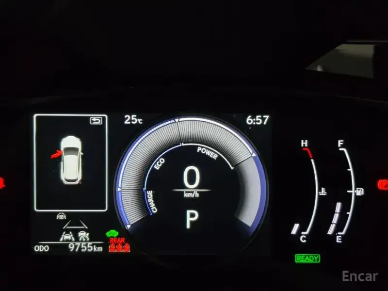 2025 Lexus NX с пробегом 9 755 км