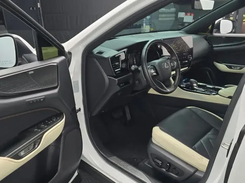 2023 Lexus NX с пробегом 109 855 км