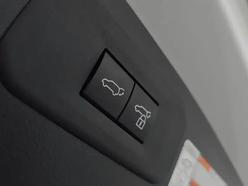 2023 Lexus NX с пробегом 109 855 км