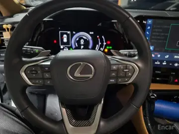2024 Lexus NX с пробегом 12 000 км