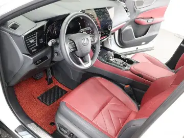 2025 Lexus NX с пробегом 6 389 км