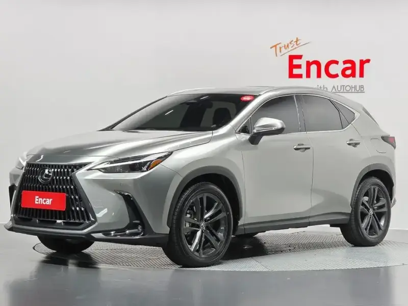 2025 Lexus NX с пробегом 11 763 км