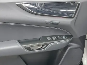 2025 Lexus NX с пробегом 11 763 км