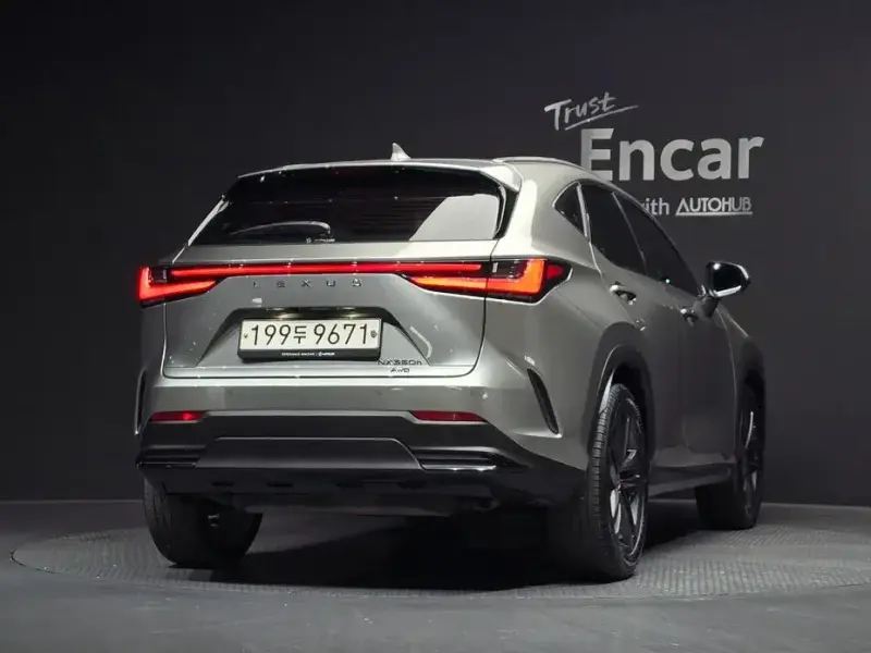 2023 Lexus NX с пробегом 76 299 км
