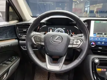 2024 Lexus NX с пробегом 46 916 км