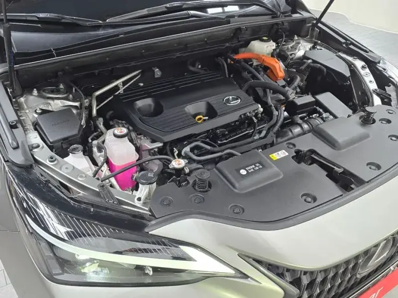 2023 Lexus NX с пробегом 76 299 км