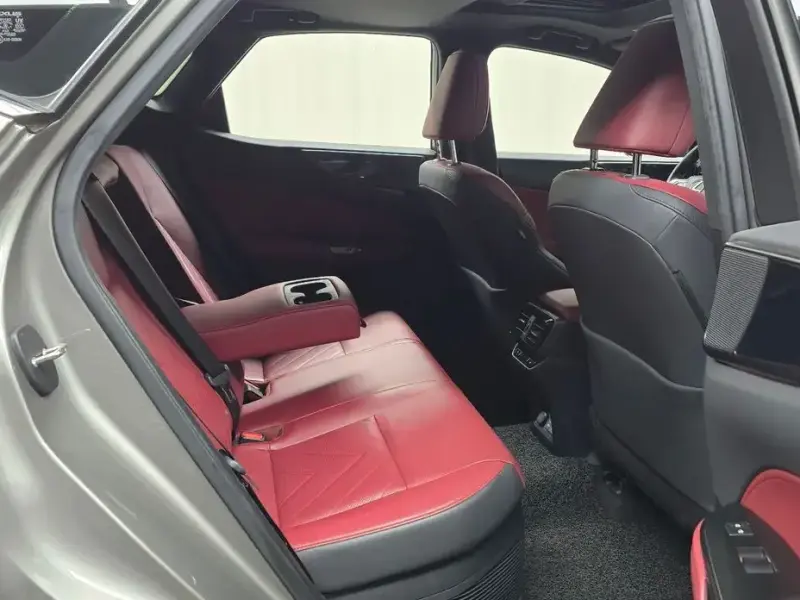 2023 Lexus NX с пробегом 76 299 км