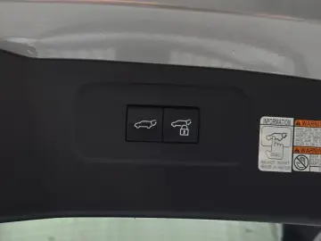 2023 Lexus NX с пробегом 76 299 км