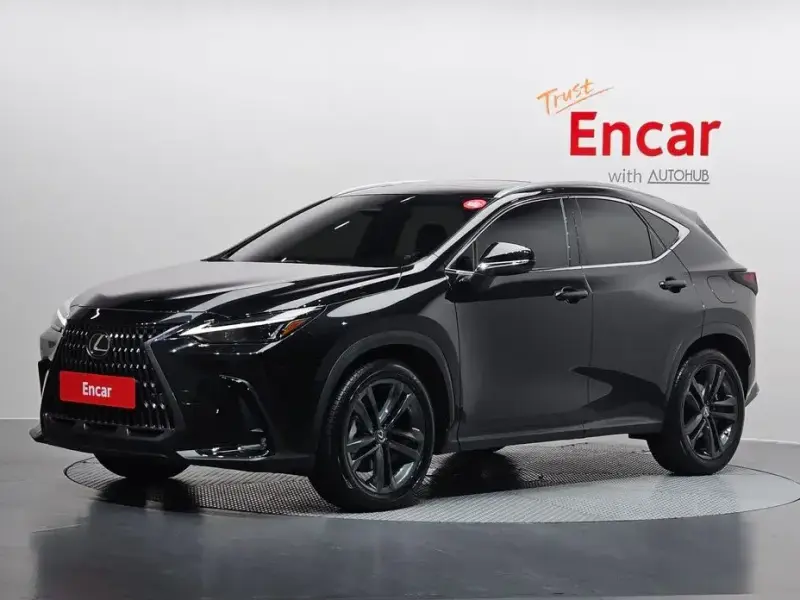 2024 Lexus NX с пробегом 6 898 км
