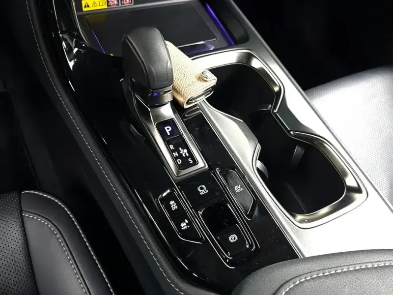2024 Lexus NX с пробегом 6 898 км