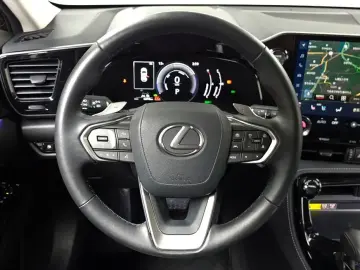 2024 Lexus NX с пробегом 6 898 км