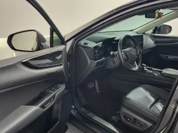 2024 Lexus NX с пробегом 29 381 км