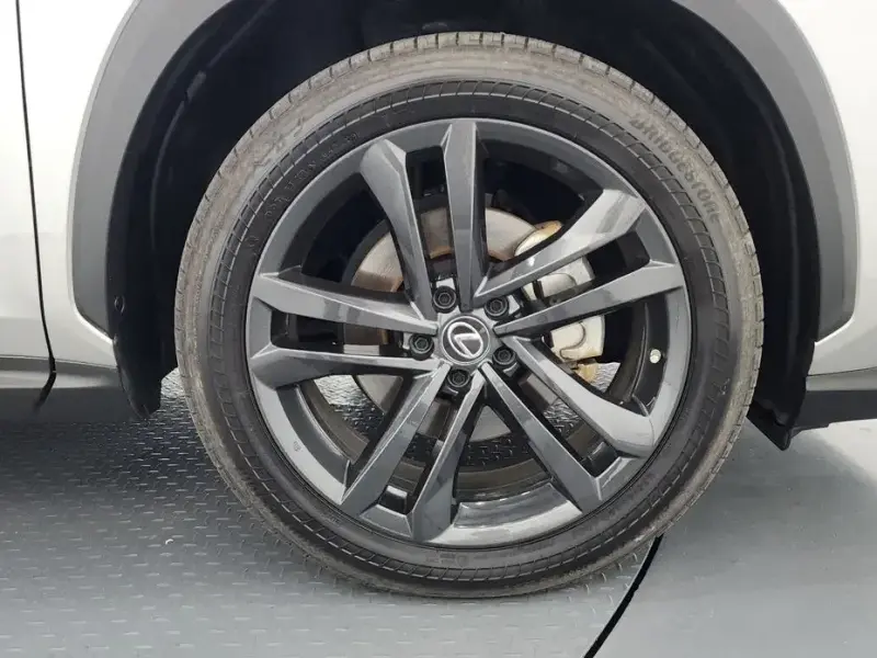 2023 Lexus NX с пробегом 46 631 км