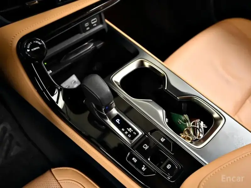 2024 Lexus NX с пробегом 25 493 км