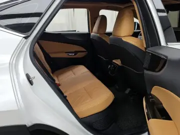 2024 Lexus NX с пробегом 25 493 км