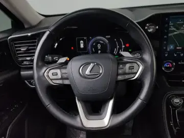 2023 Lexus NX с пробегом 46 631 км
