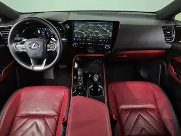 2024 Lexus NX с пробегом 48 449 км