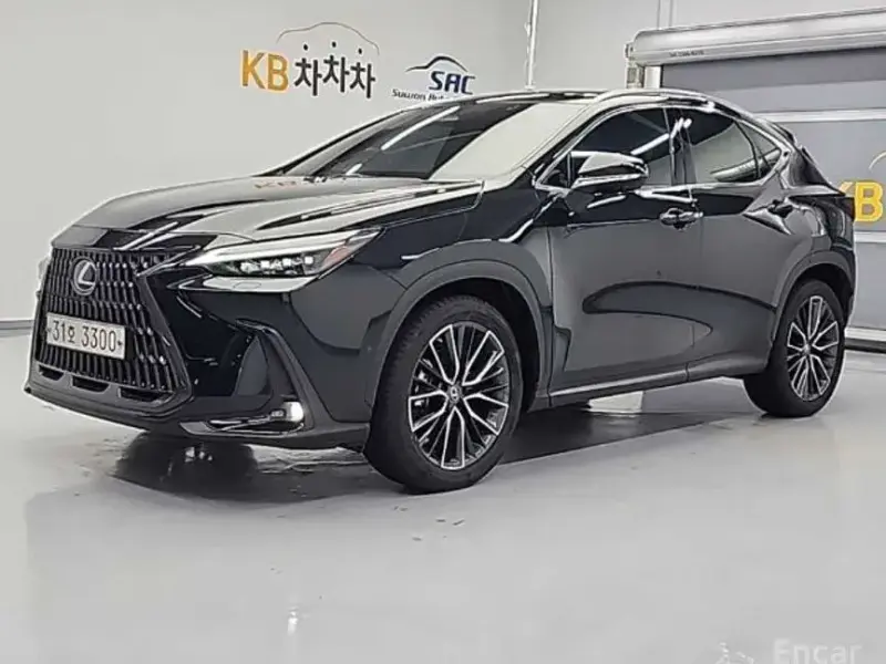 2022 Lexus NX с пробегом 31 843 км